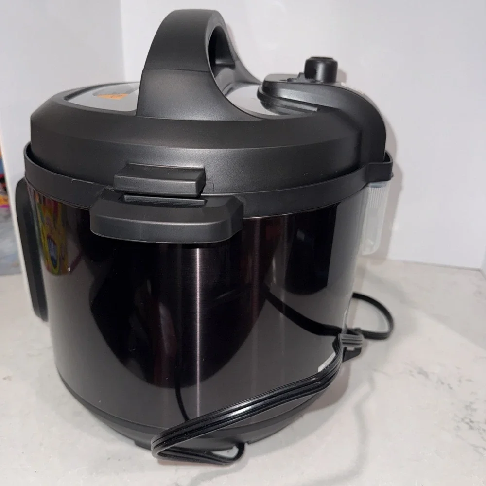 Instant Pot RIO Chef 8 Qt 7 in 1 Multi Cooker Pressure Cooker Black